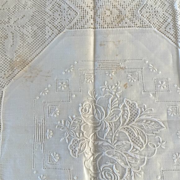 Vintage Army Navy Filet Lace Tablecloth 64x109 White Cotton Whitework Embroidery - Picture 5 of 5
